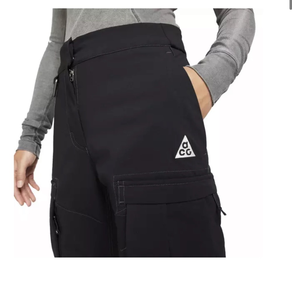 Nike Women's ACG Smith Summit Cargo Pants - Picture 3 of 7
